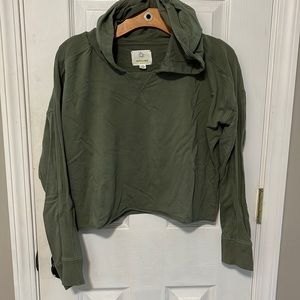 Women’s cropped athletic‎ hoodie